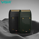 O VGR V-353 é um barbeador profissional compacto e versátil, ideal para homens que buscam praticidade sem abrir mão da qualidade. Com design portátil e recarregável